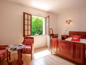 3 soverom og internettilgang