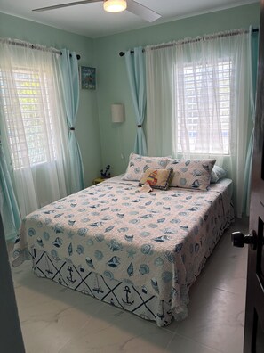 2 habitaciones, tabla de planchar con plancha y wifi gratis 