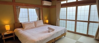 5 Peaks Villa