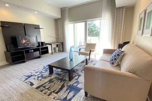 TV - Luxury Doral Apt Near Malls / Airport (Doral)