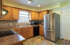 Oven, dishwasher