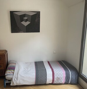 1 bedroom, iron/ironing board, WiFi, bed sheets