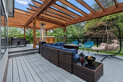 Luxury Resort in the Township of Langley - ModernElegance and British Barn–Style