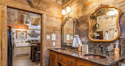 Rustic Grace Cabin near Tishomingo, Oklahoma