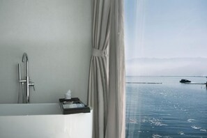 Unclassified image, 3 of 12, button - Don't Think About The Elephant Hostel (Dali City)