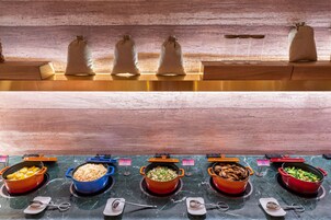 Tägliches inbegriffenes Frühstücksbuffet
