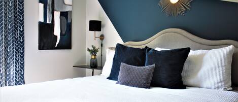 3 makuuhuonetta, silitysrauta/-lauta, vauvan matkasänky, Wi-Fi