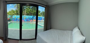 Family Double Room, Pool View | In-room safe, blackout drapes, free WiFi - Container house (San Luis Talpa)