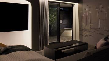 Basic Double Room | Bathroom | Combined shower/bathtub, spring water bathtub, free toiletries