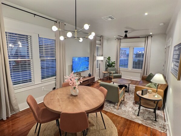 Dining - Charming cottage-style home with a prime location to downtown and pickleball. (Seguin)