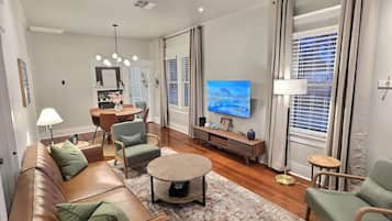 Smart TV, books