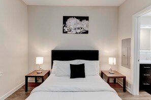 1 chambre, fer et planche à repasser, Wi-Fi, draps fournis