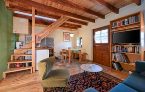 Smart TV, fireplace - Stunning home in Kalnik with private swimming pool, can be inside or outside (Kalnik)