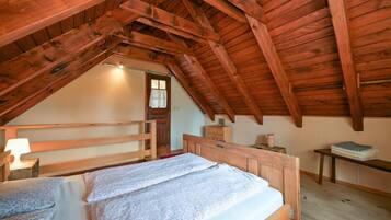 3 bedrooms, travel cot, free WiFi