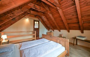 3 bedrooms, travel cot, free WiFi