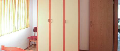 2 bedrooms, free WiFi