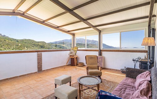 Stunning home in Periana