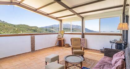 Stunning home in Periana