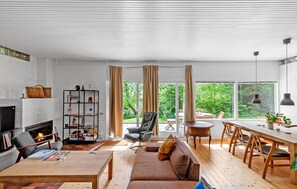 Cheminée, chaîne hi-fi