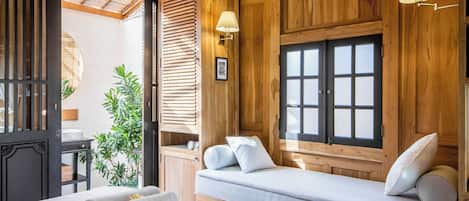 Deluxe Cottage, Pool View | 1 bedroom, minibar, in-room safe, desk