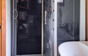 Shower - Cozy home in Hörby with WiFi (Hörby)