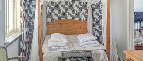 3 habitaciones, cuna de viaje y wifi gratis