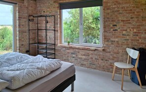 2 bedrooms, free WiFi