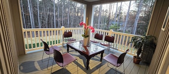 5-Star Comfort, 16 Minutes from Richmond Downtown