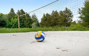 Sport court - Nice home in Ulfborg with sauna (Ulfborg)