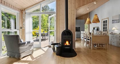 Amazing home in Sæby with sauna