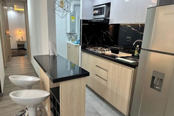 Microwave, oven