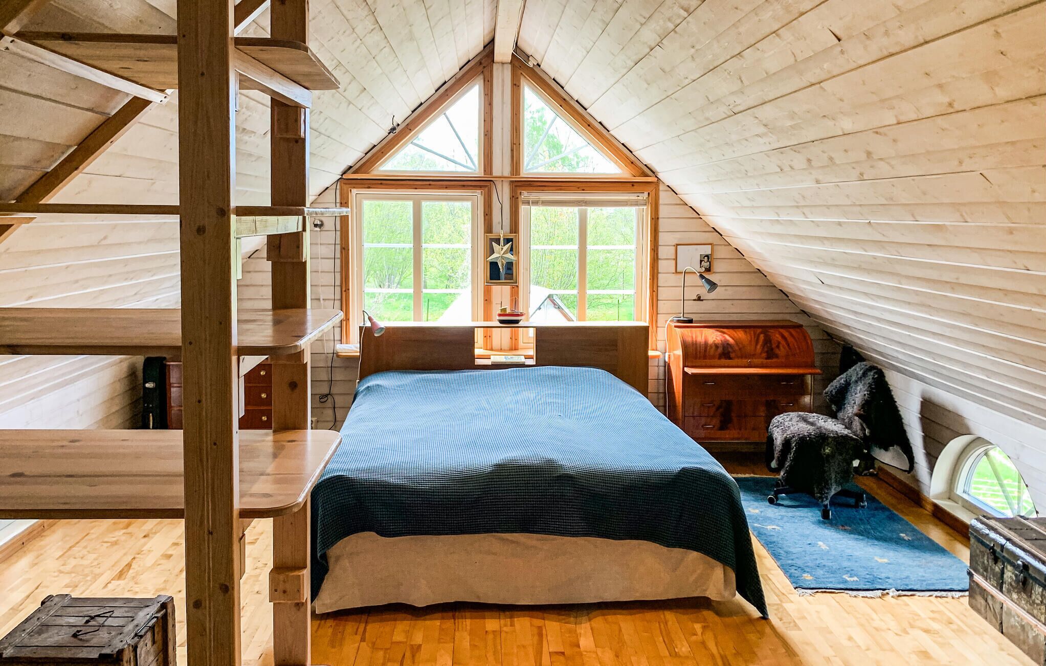 4 室のベッドルーム、WiFi (無料)