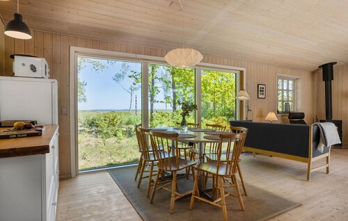 Beautiful home in Fur with WiFi