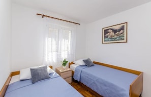 3 habitaciones, tabla de planchar con plancha y wifi gratis 