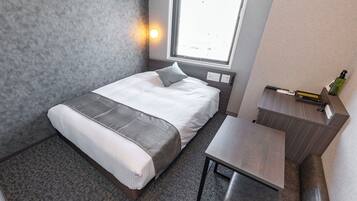 Standard Double Room, 1 Double Bed, Non Smoking | Desk, blackout drapes, soundproofing, free WiFi