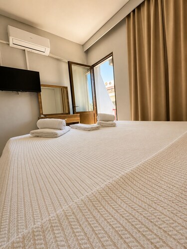 Viyana Otel