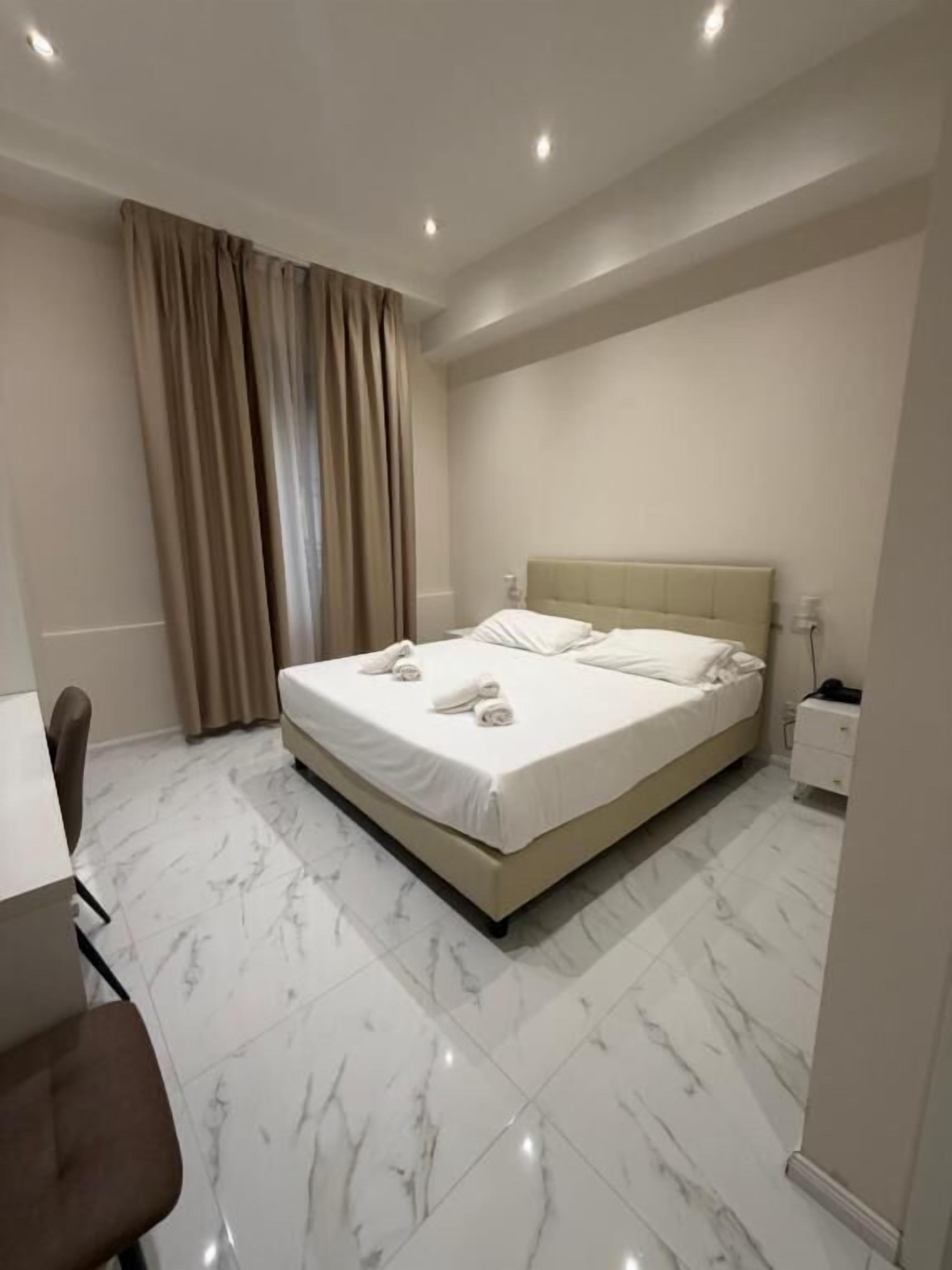 Quarto superluxo, 1 cama King, acessível para pessoas com deficiência física, para não fumantes | Fachada