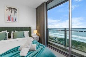 3 slaapkamers, een strijkplank/strijkijzer, reisbedje, wifi
