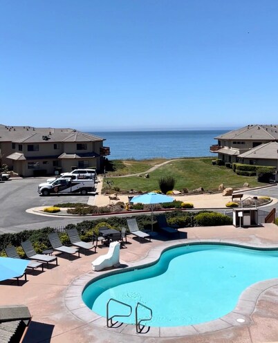 Expansive Views-2/2.5 Premier Unit Seascape Resort