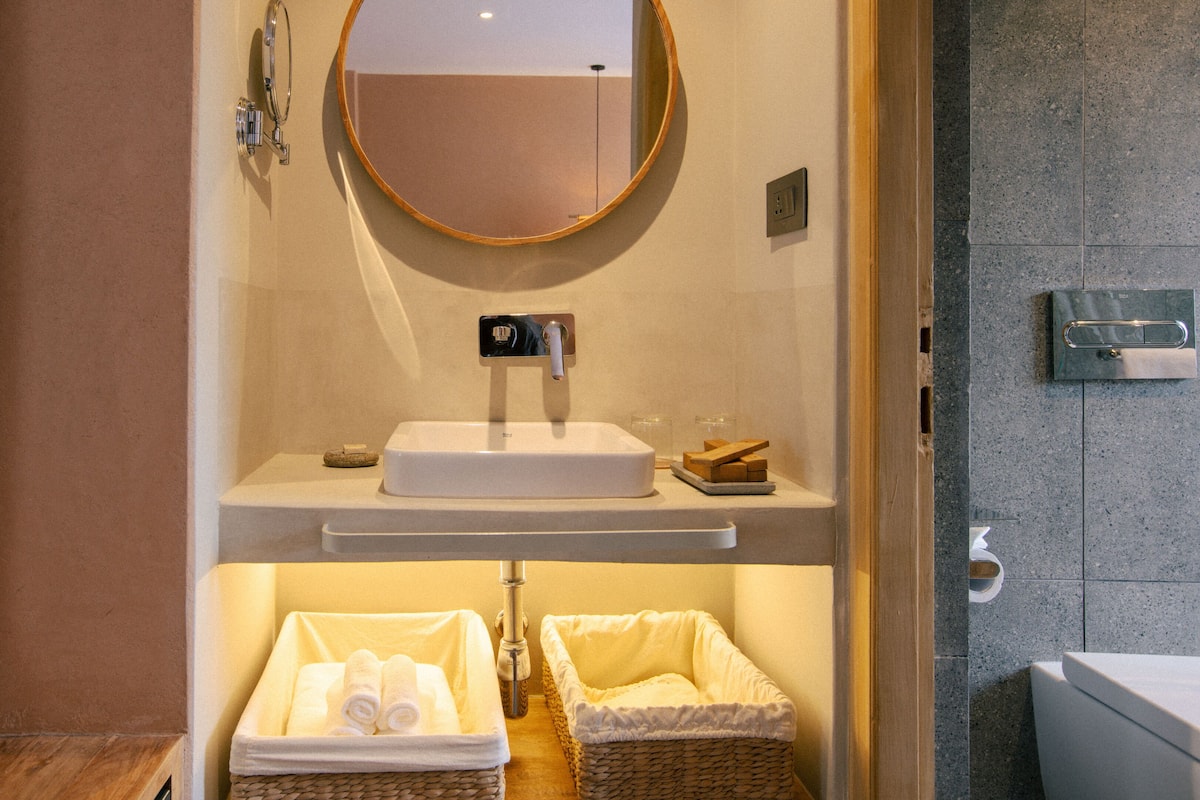 Standard Room | 1 bedroom, Egyptian cotton sheets, premium bedding, down comforters