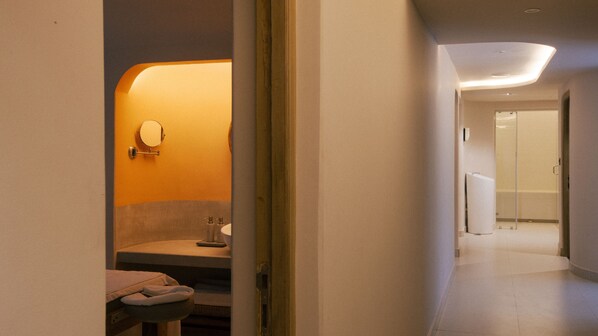Body treatments, aromatherapy, hot stone massages, deep-tissue massages