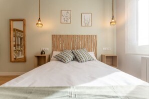 WiFi, bed sheets