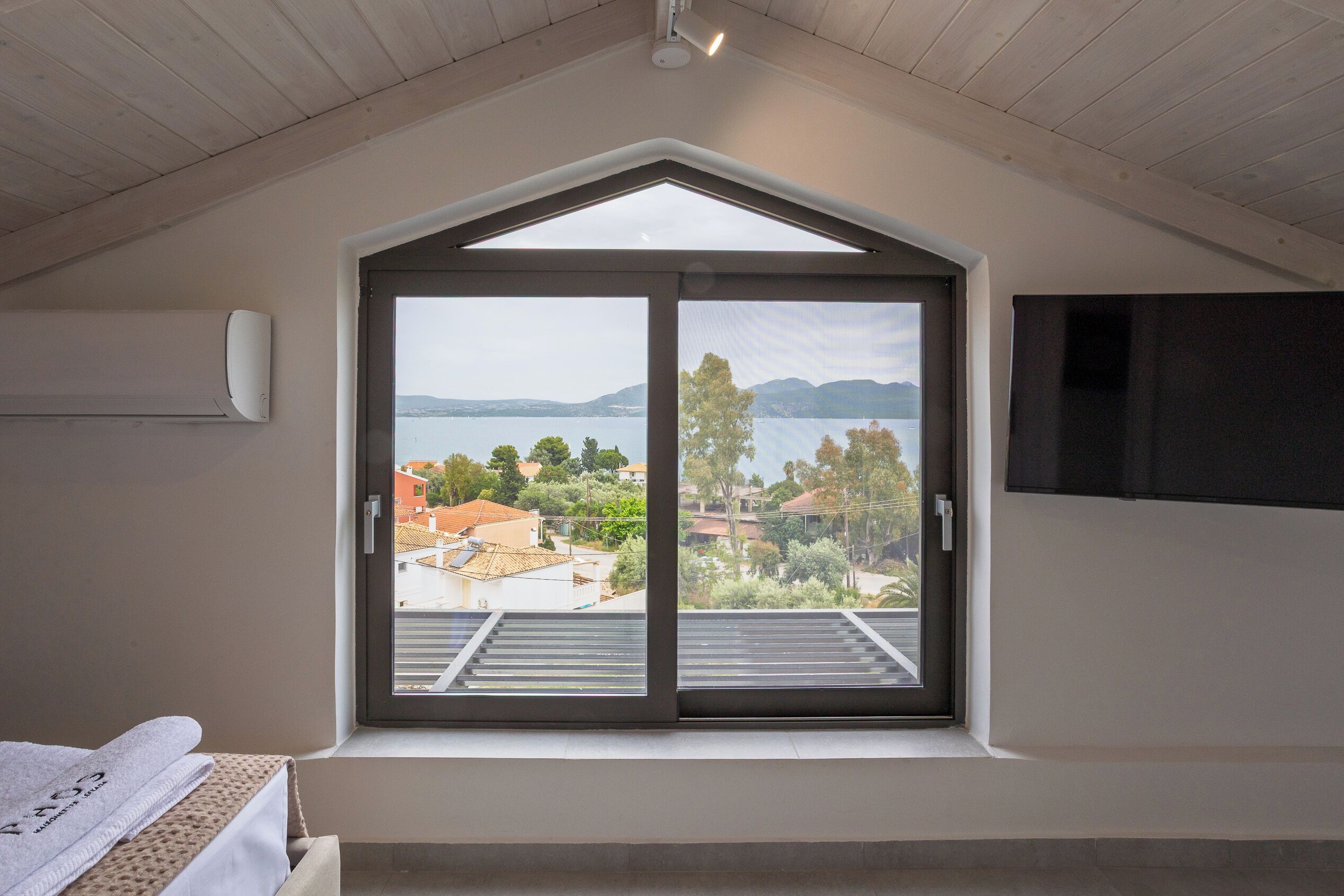 2 多间卧室、遮光窗帘、熨斗/熨衣板、免费 WiFi