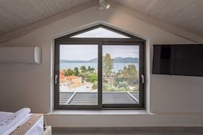 2 bedrooms, blackout curtains, iron/ironing board, free WiFi - PHOS MAISONETTES NIKIANA (Nikiana)