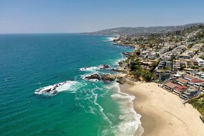 Beach nearby - Ocean VIEWS! Steps from Victoria Beach, Lux Design (Laguna Beach)