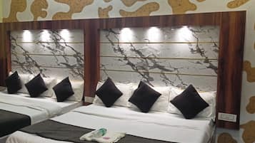 Deluxe Quadruple Room, City View