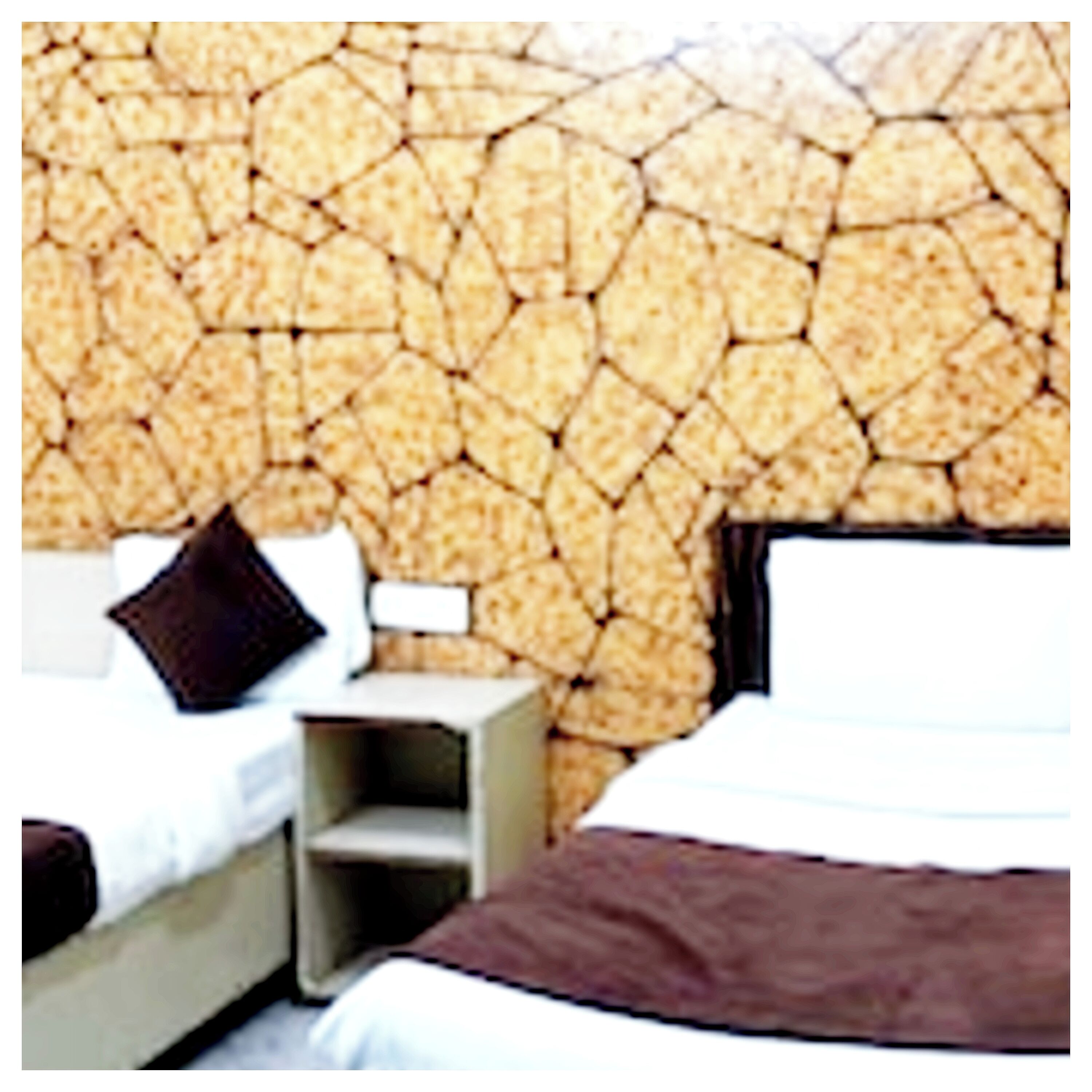 豪華四人房, 城市景觀 | 隔音、床單