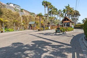 Property grounds - Ocean Front! Private beach, toes on the Sand! (Dana Point)