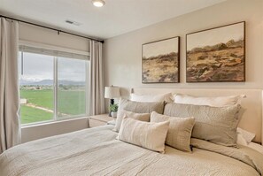 4 bedrooms, iron/ironing board, travel cot, free WiFi