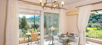 OLIA APARTMENTS LYGIA